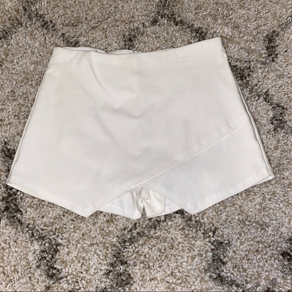 white skort
